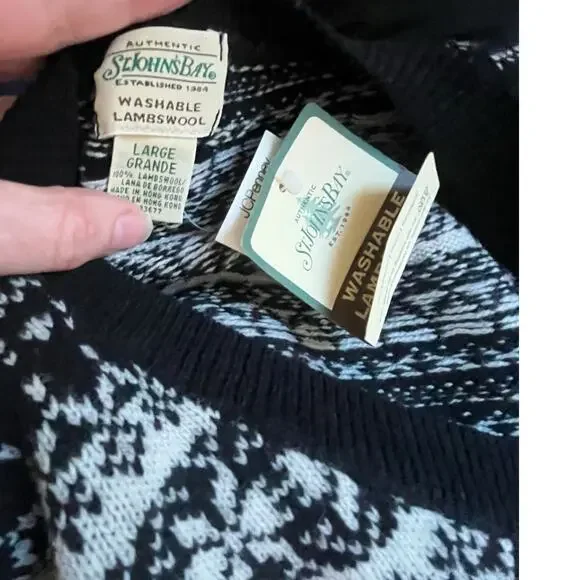 NWT St. John’s Bay Washable Lambswool V-Neck Sweater – Size L - Picture 5 of 5